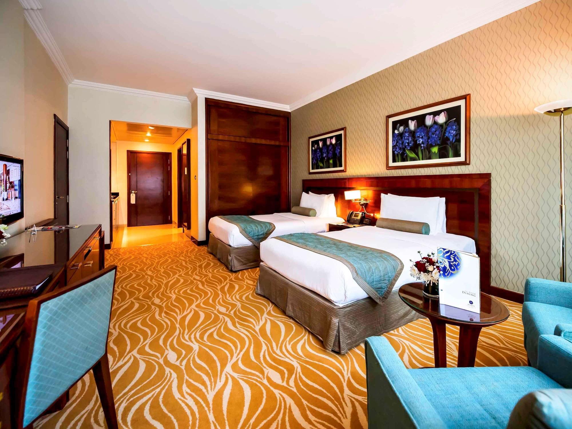 Grand Mercure Majlis Residences Abu Dhabi Eksteriør bilde Deluxe room