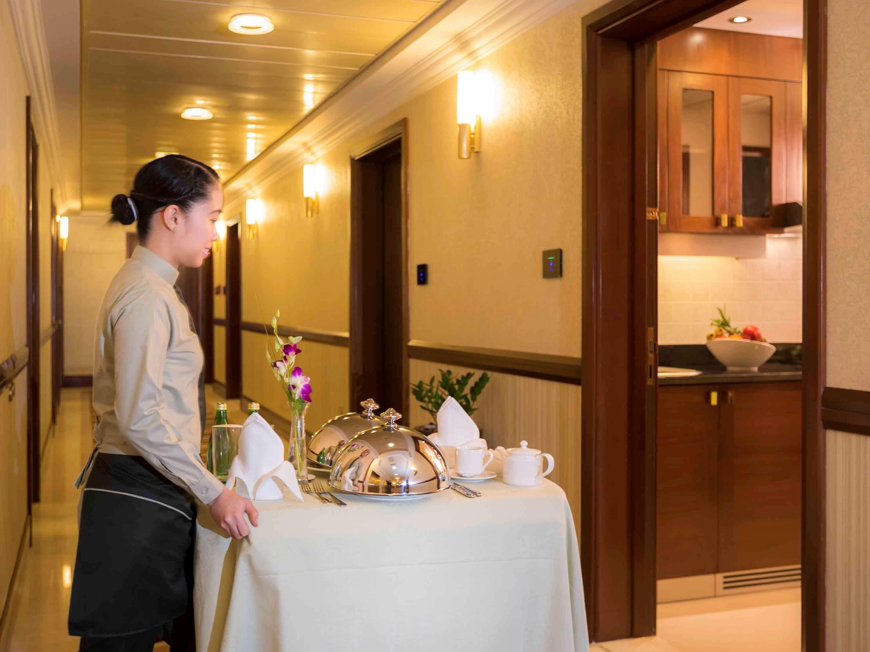 Grand Mercure Majlis Residences Abu Dhabi Eksteriør bilde Room service