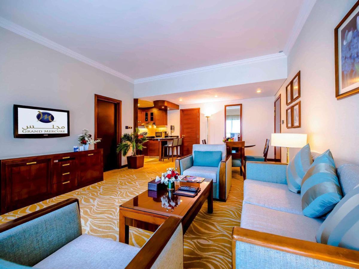 Grand Mercure Majlis Residences Abu Dhabi Eksteriør bilde Suite